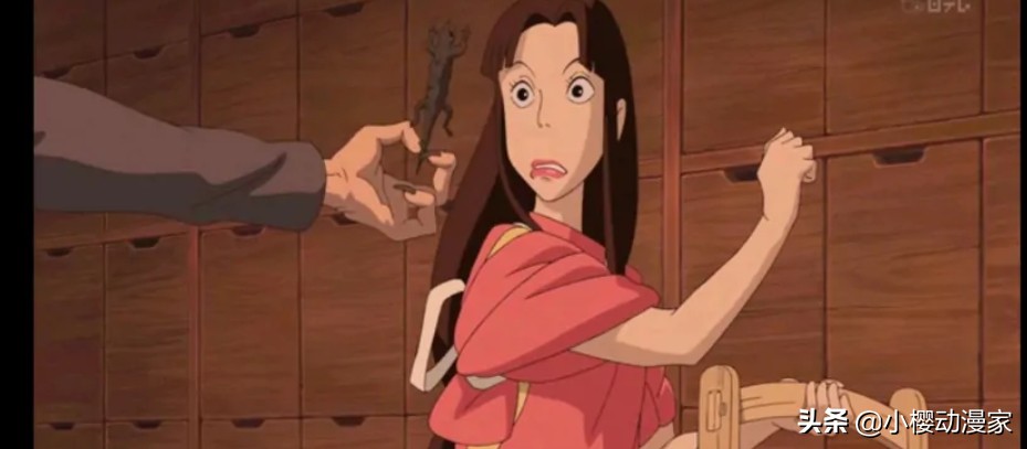 宅男煮米饭总有香味，电饭煲锅底十几只壁虎。网友：千寻诚不欺我