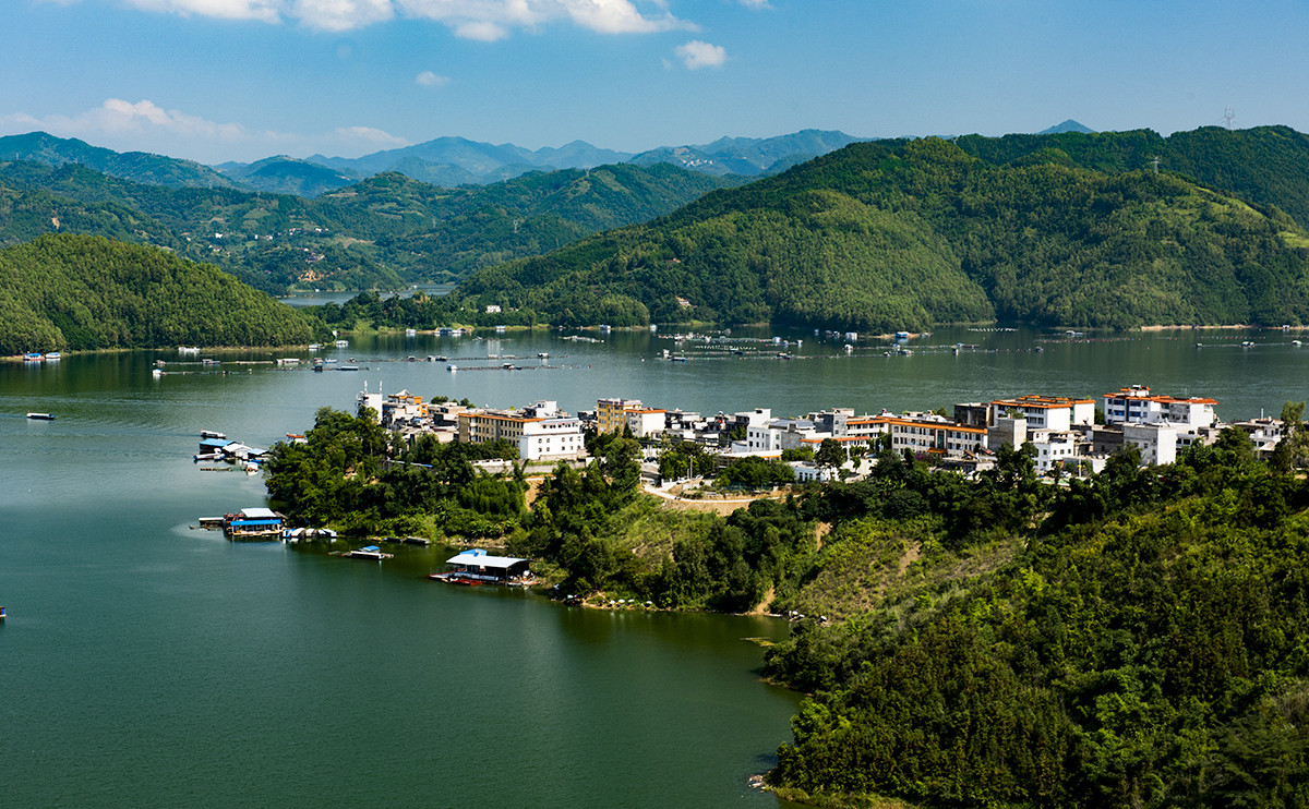 贵州哪里气候好,贵州哪里的气候最好