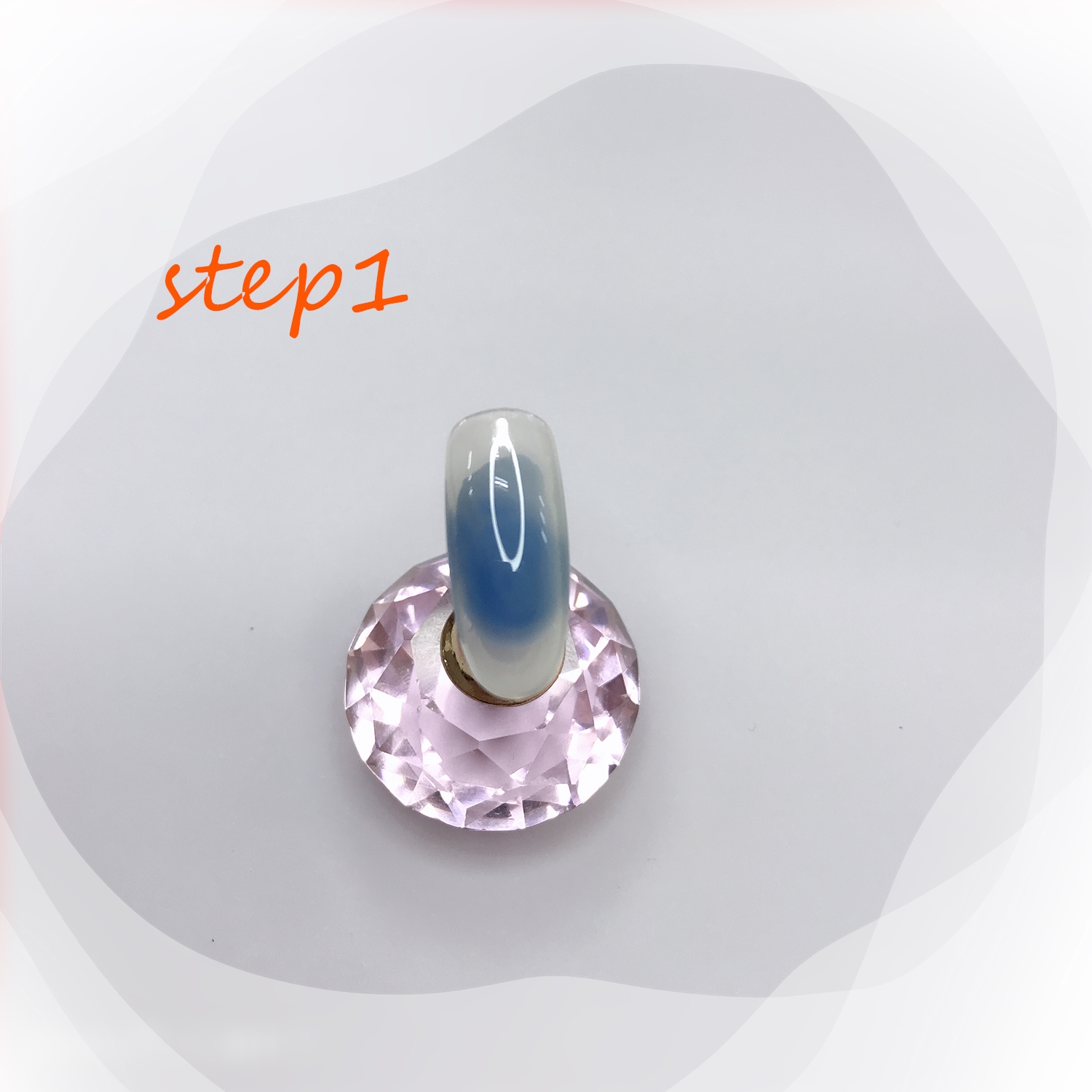 超简单美甲晕染教程,简单又好看的单色美甲教程