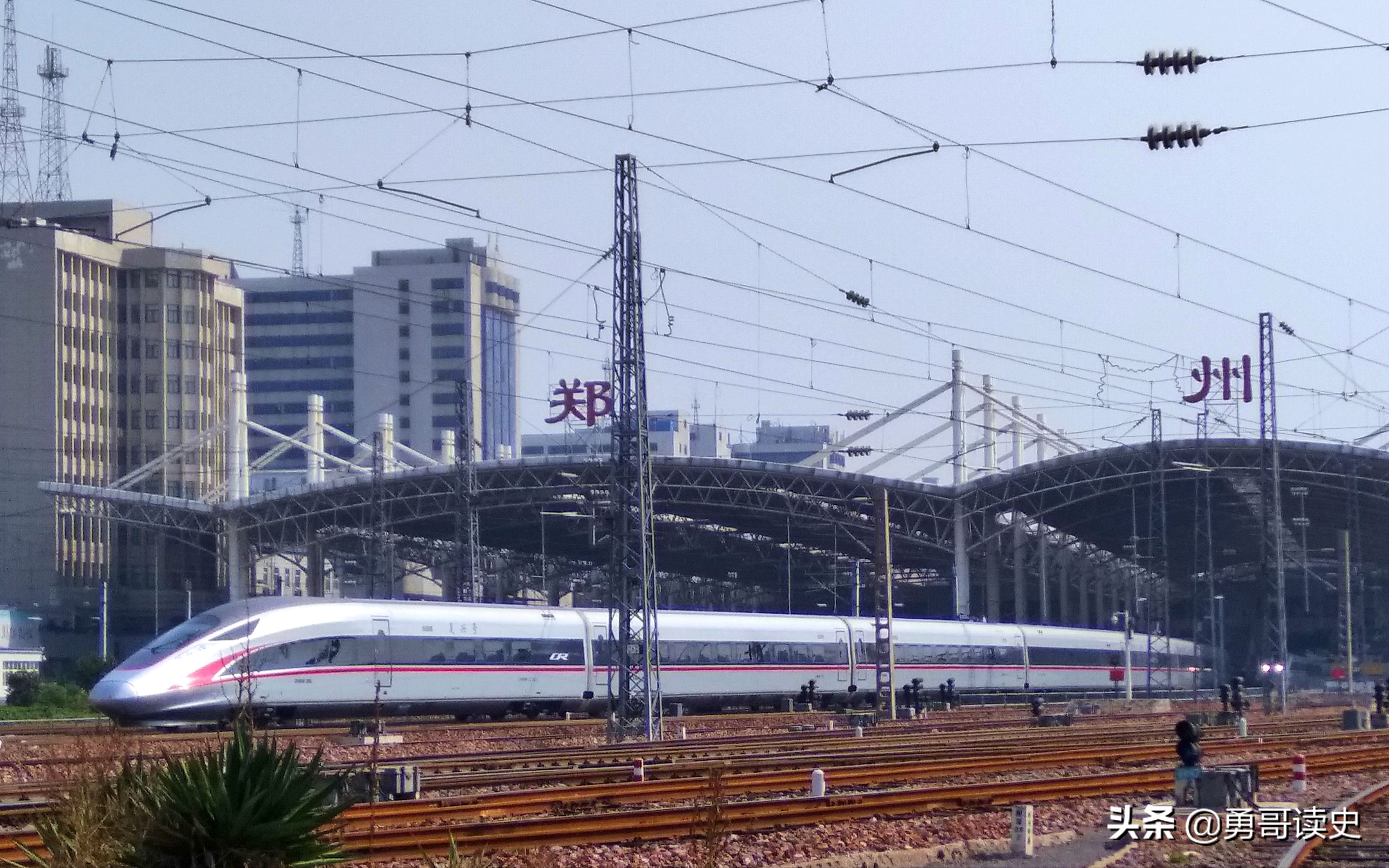 中国有两个火车站:火车直达所有省会城市,没有北京站