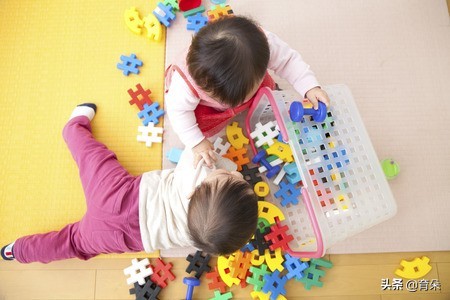 孩子做事磨蹭拖拉鼓励也没用,孩子做事拖拉磨蹭妈妈生气