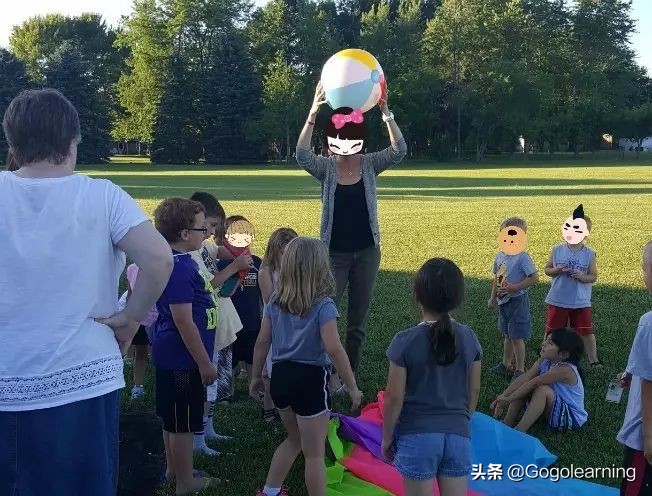 上课缺少热身游戏？不如试试这个让课堂百变的沙滩球