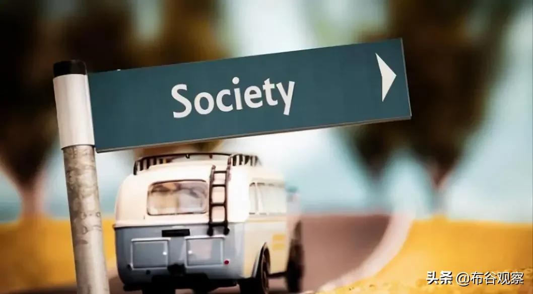 退休金最后在哪里领取有哪些条件,退休金领取要满足什么条件