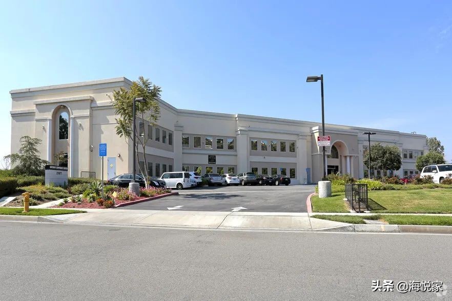 钻石吧离洛杉矶市区多远,钻石吧