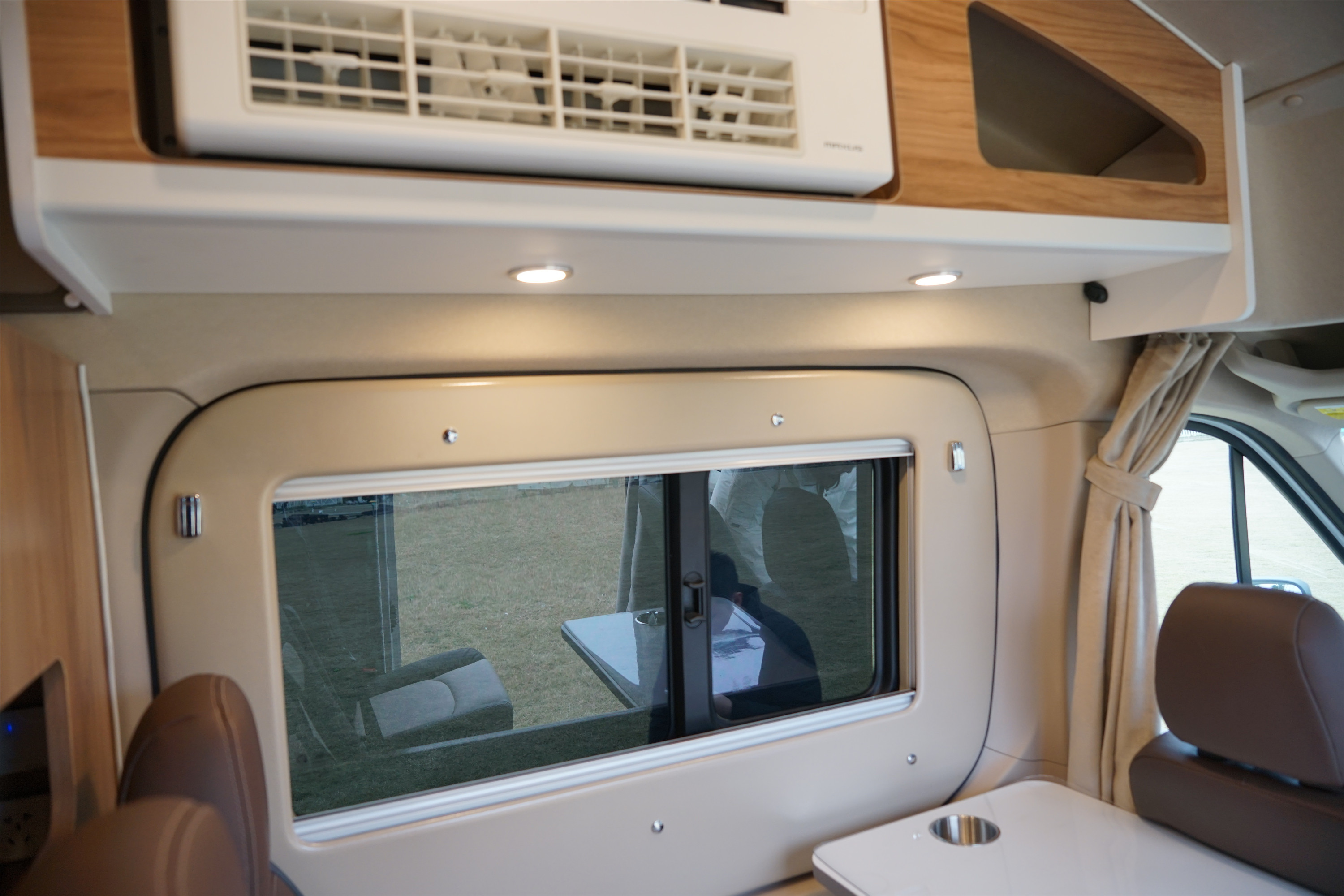 上汽大通maxus旅行家v90房车,房车大全大通v90