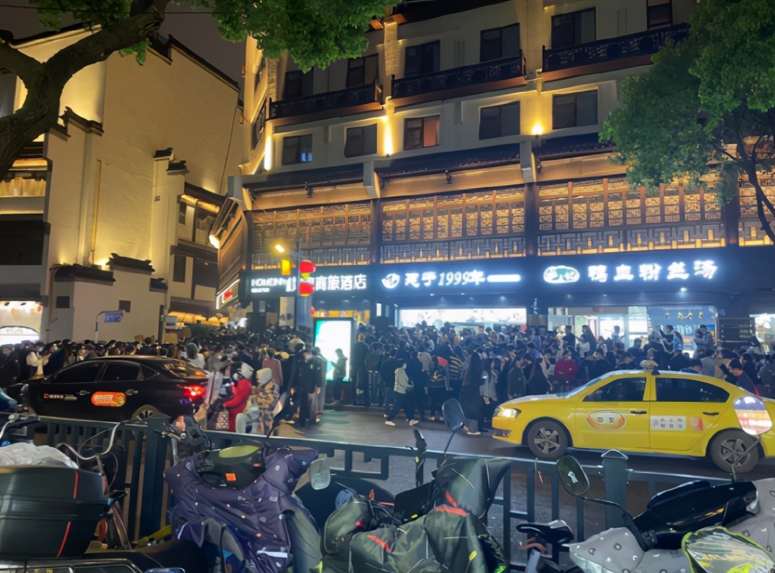 为什么郭老师被全网骂,郭老师鼎盛时期有多火