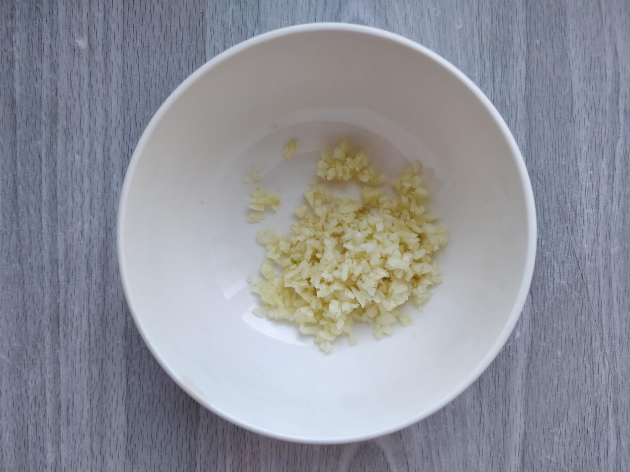 豇豆炖肉怎么炖好吃,豇豆跟什么凉拌最好吃