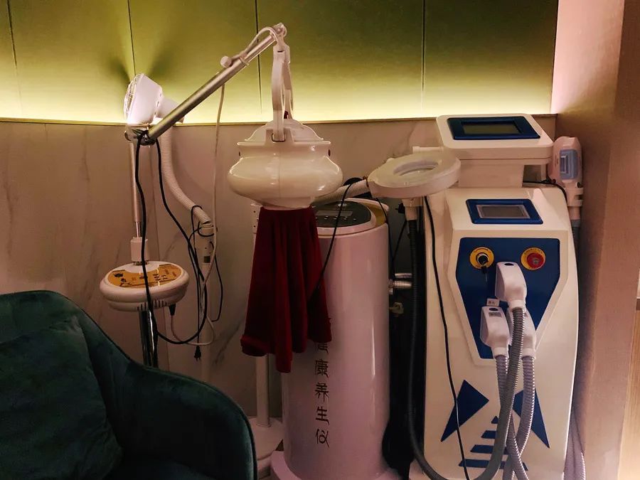 打工人的头，“脱”起4000亿市场