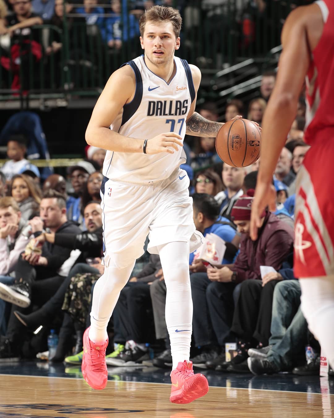 韦德的最新战靴,盘点nba上脚球鞋欧文