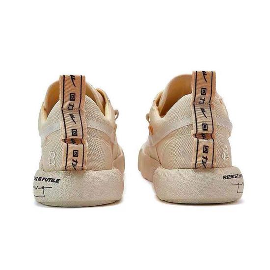 潮得都快不认识了，这还是回力吗？