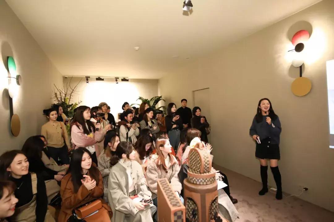 大饼的穿搭,大饼脸女生穿搭