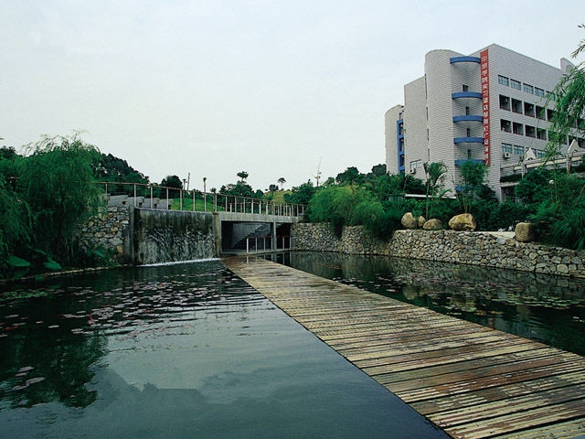 每日一校——暨南大学