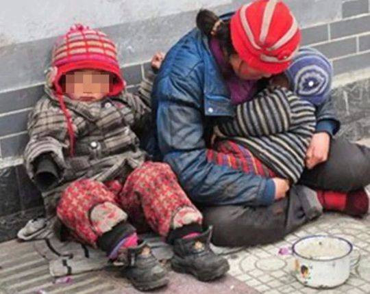 “19岁,她在暗网被30万欧元拍卖”