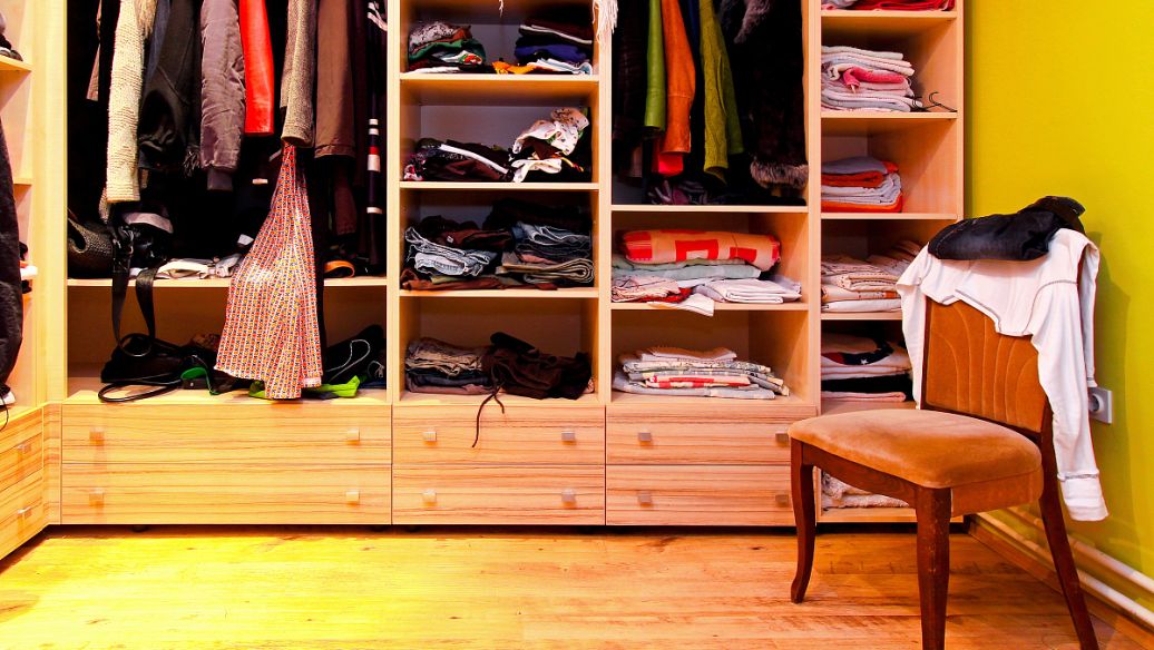 围巾丝巾收纳方法,丝巾腰带的收纳方法