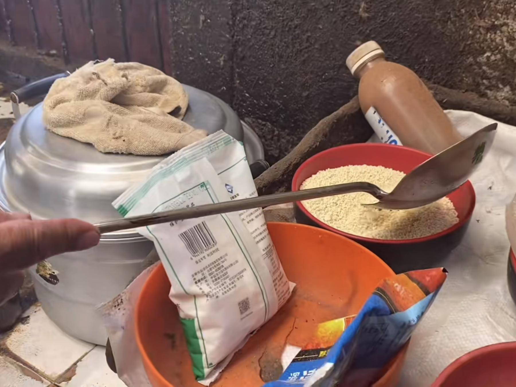 鸡精到底有什么危害,鸡精到底可不可以吃