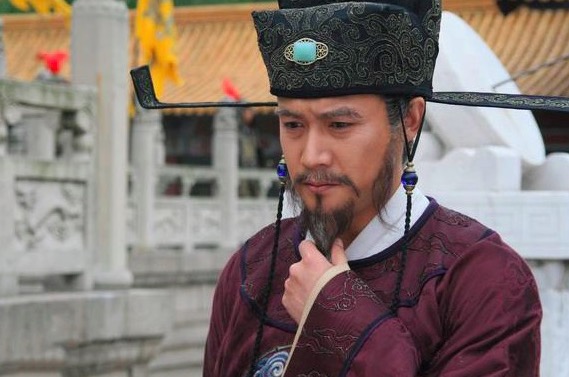 苏轼被贬黄州写的千古名句,苏轼被贬黄州写的第一首诗词