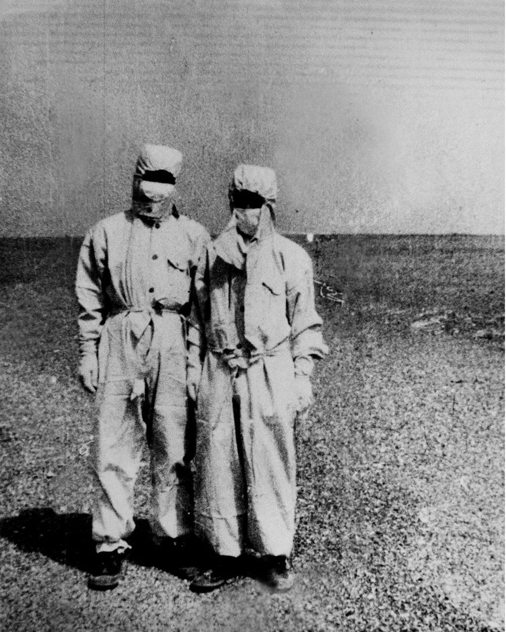 邓稼先受到核辐射后的医治,杨振宁问邓稼先原子弹