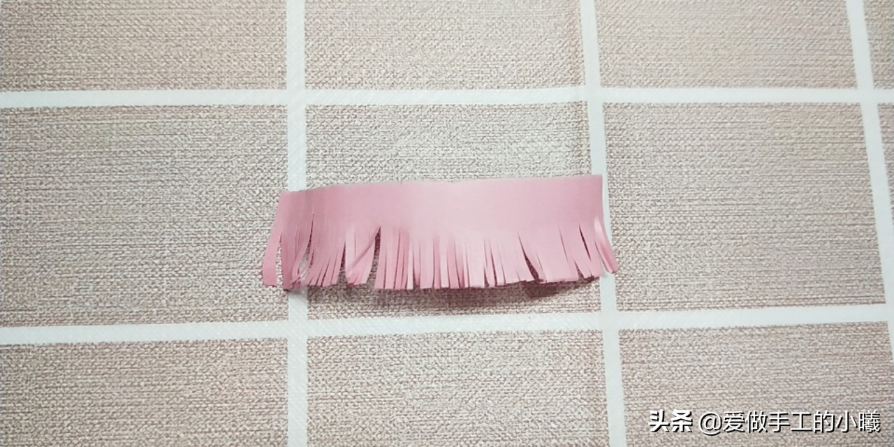 手工折纸牡丹花朵制作方法图解,单页花朵折纸布置店面教程图解