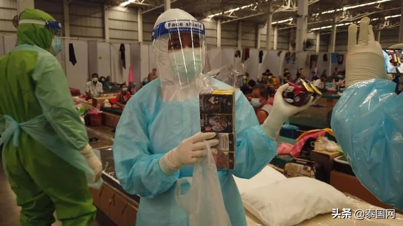 泰国方舱医院男女患者聚众淫乱遭举报官员：他们只是盖被子纯聊天