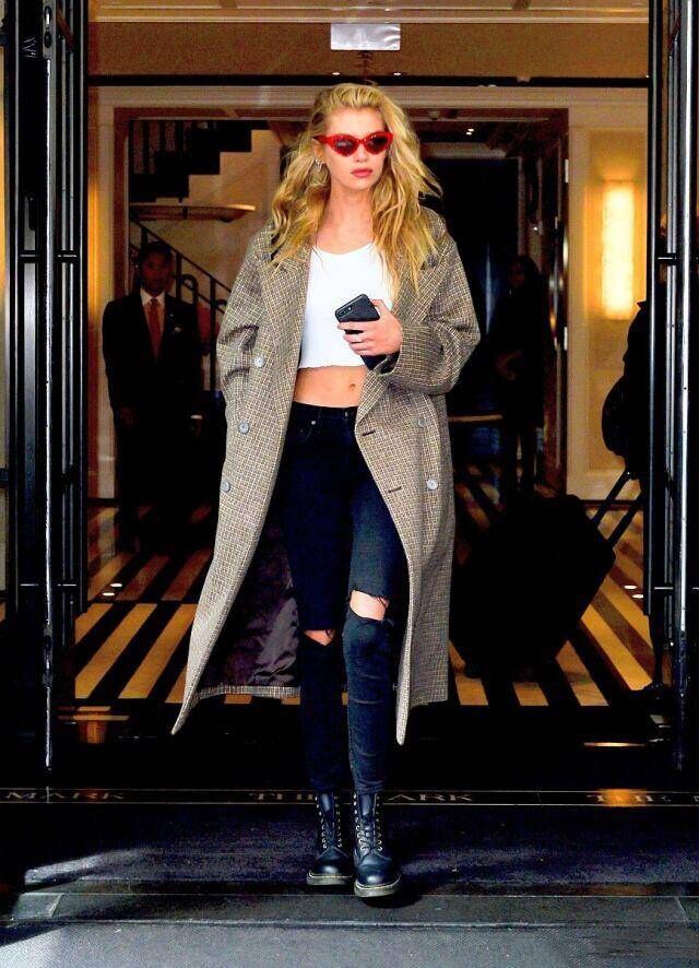 个子矮腿粗的女生穿的裤子,身高不到160的女人穿什么衣服好看