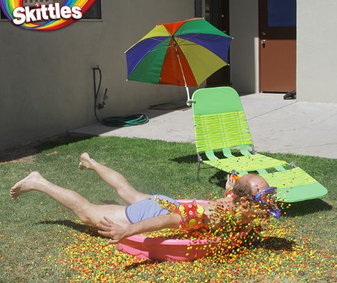 脑洞狂魔彩虹糖营销策略 (彩虹糖为什么能做到家喻户晓呢)