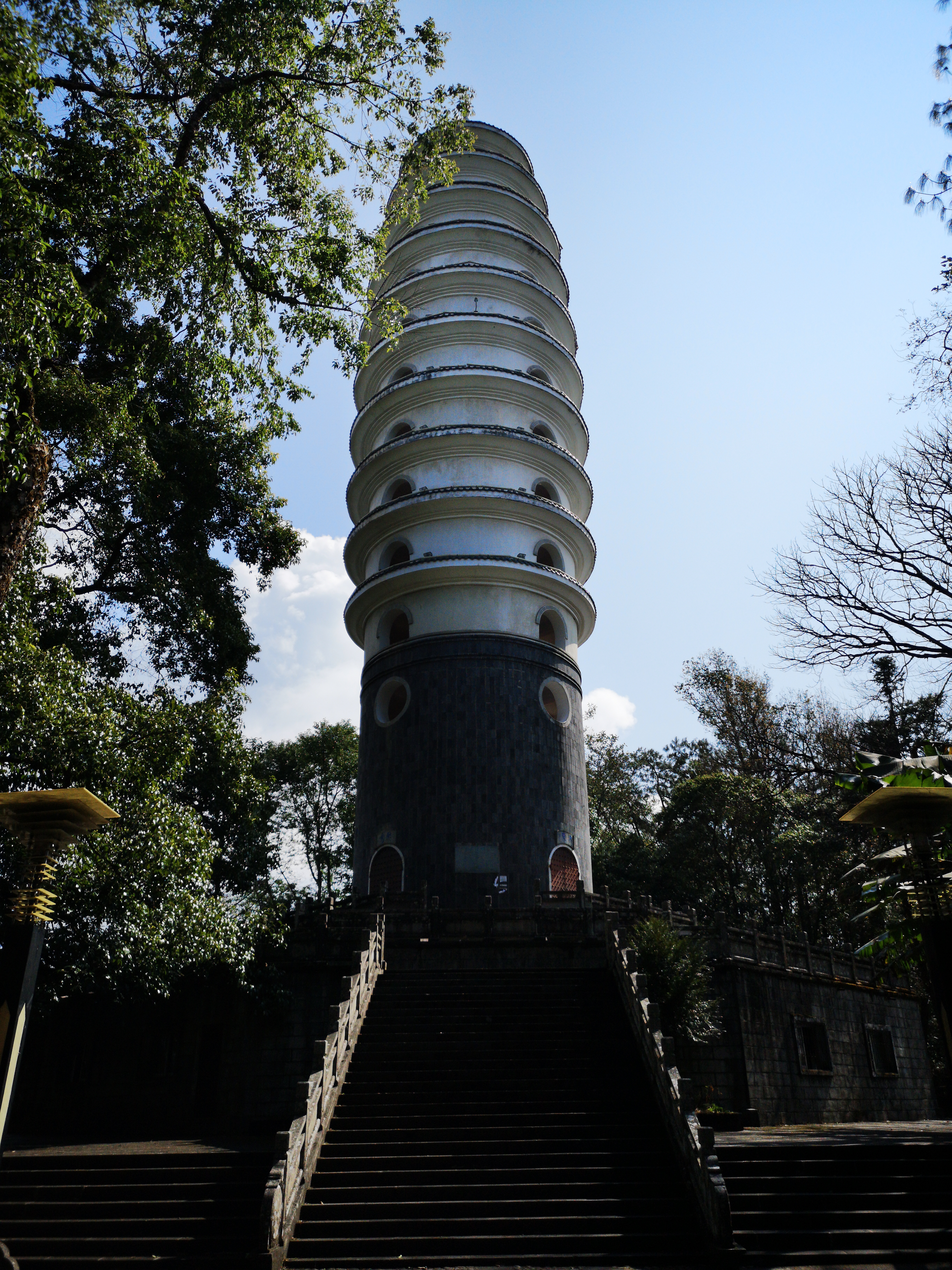 上海出发云南自驾游详细攻略,安徽出发自驾游云南最佳路线图