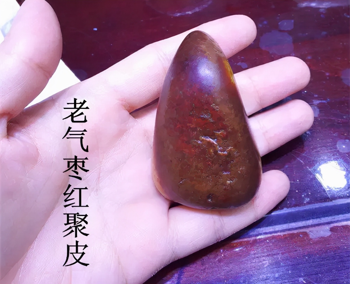 和田玉籽料玉牌估值,如何估值一串和田玉籽料