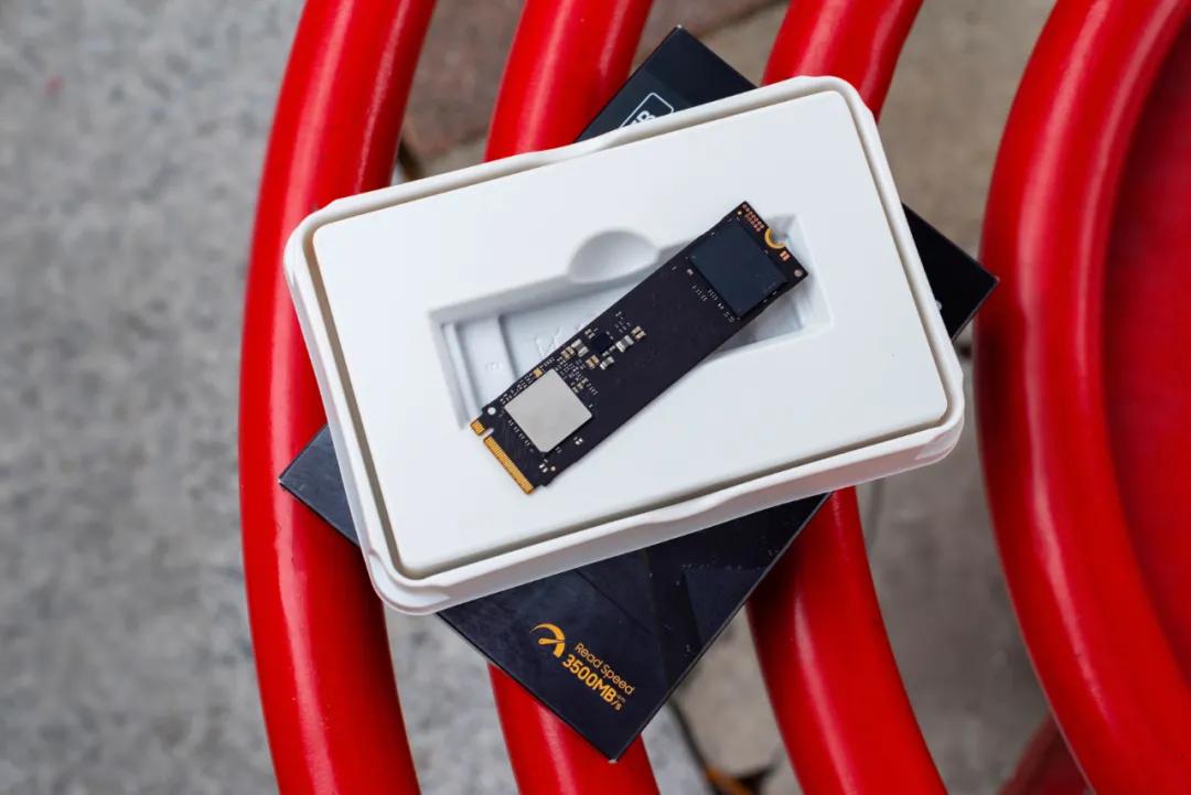 三星ssd值得入手吗,三星ssd值不值得入手