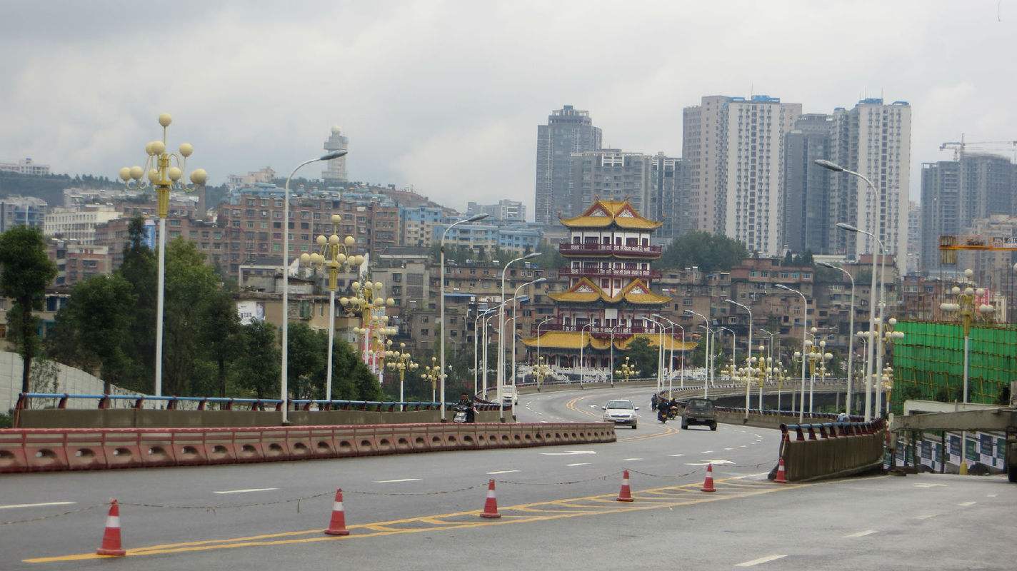 贵州毕节和四川哪个城市可以对比,毕节和安顺哪个发达