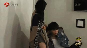 艾小羊：华晨宇非婚生女：一场完美的公关