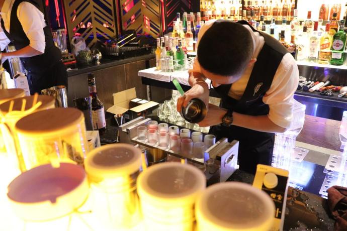 livehouse沉浸式音乐酒吧,音乐酒吧livehouse推荐