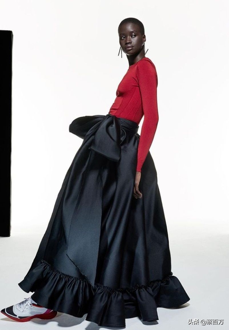 时尚界又走了一个设计师，救起浪凡反被炒鱿鱼，奉献14年逝于新冠