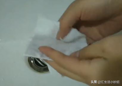 废旧银行卡有什么用,家里有旧币可以去银行换钱吗