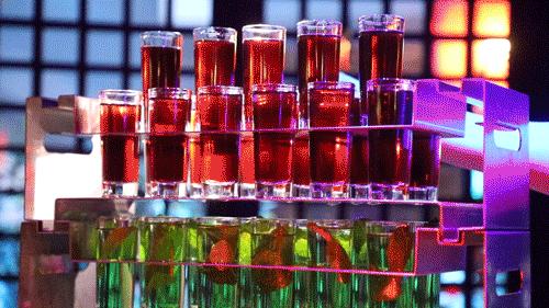 成都贰麻酒馆点啥酒,成都爆火的贰麻酒馆携手泸州老窖