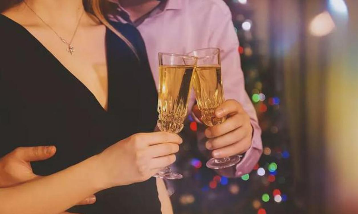 社保基金办公厅主任佟达宁,社保中心佟达宁