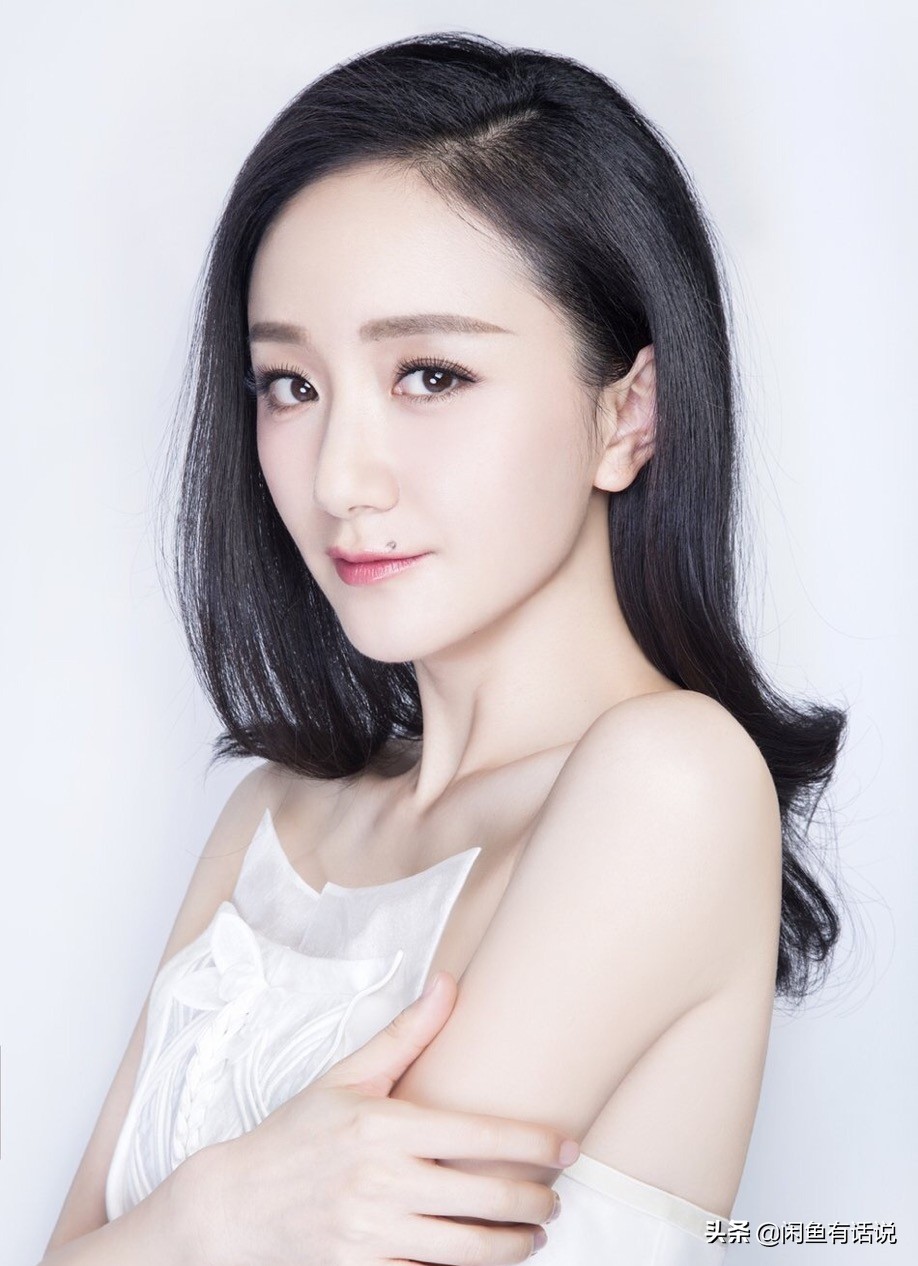 脸上有痣较多的女人,脸上有痣的女人面相