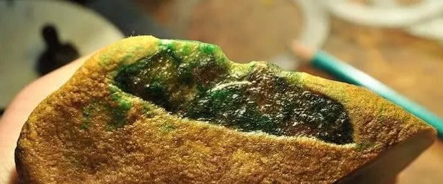 原来老缅都有三招祖传“看石绝学”,难怪我们切不涨!