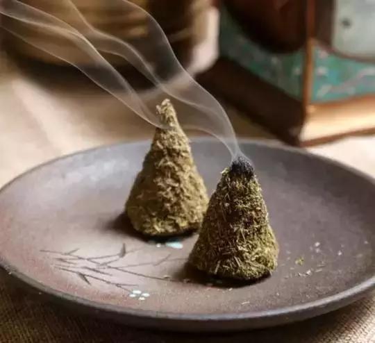 民间助睡眠的新鲜草药,可以让人快速入眠的中草药