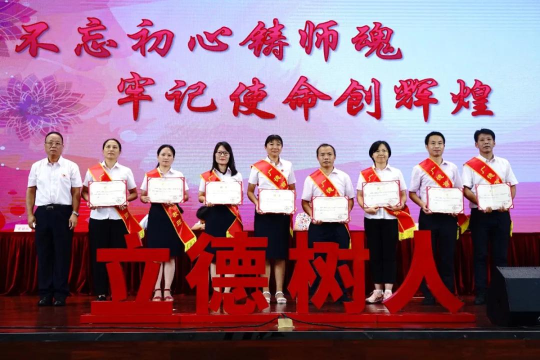 选择成就真正的自己,选择成就最美的人生