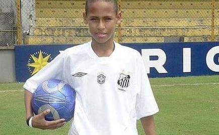 桑托斯妖人内马尔,内马尔回桑托斯足球