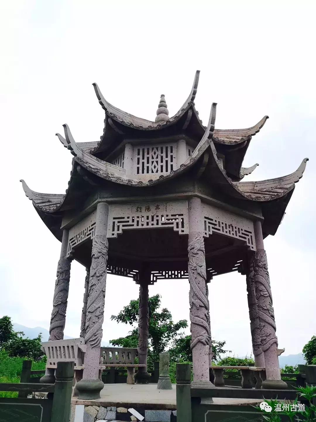平阳鸣山古村落图片,千年古村平阳县鸣山村古城夜景