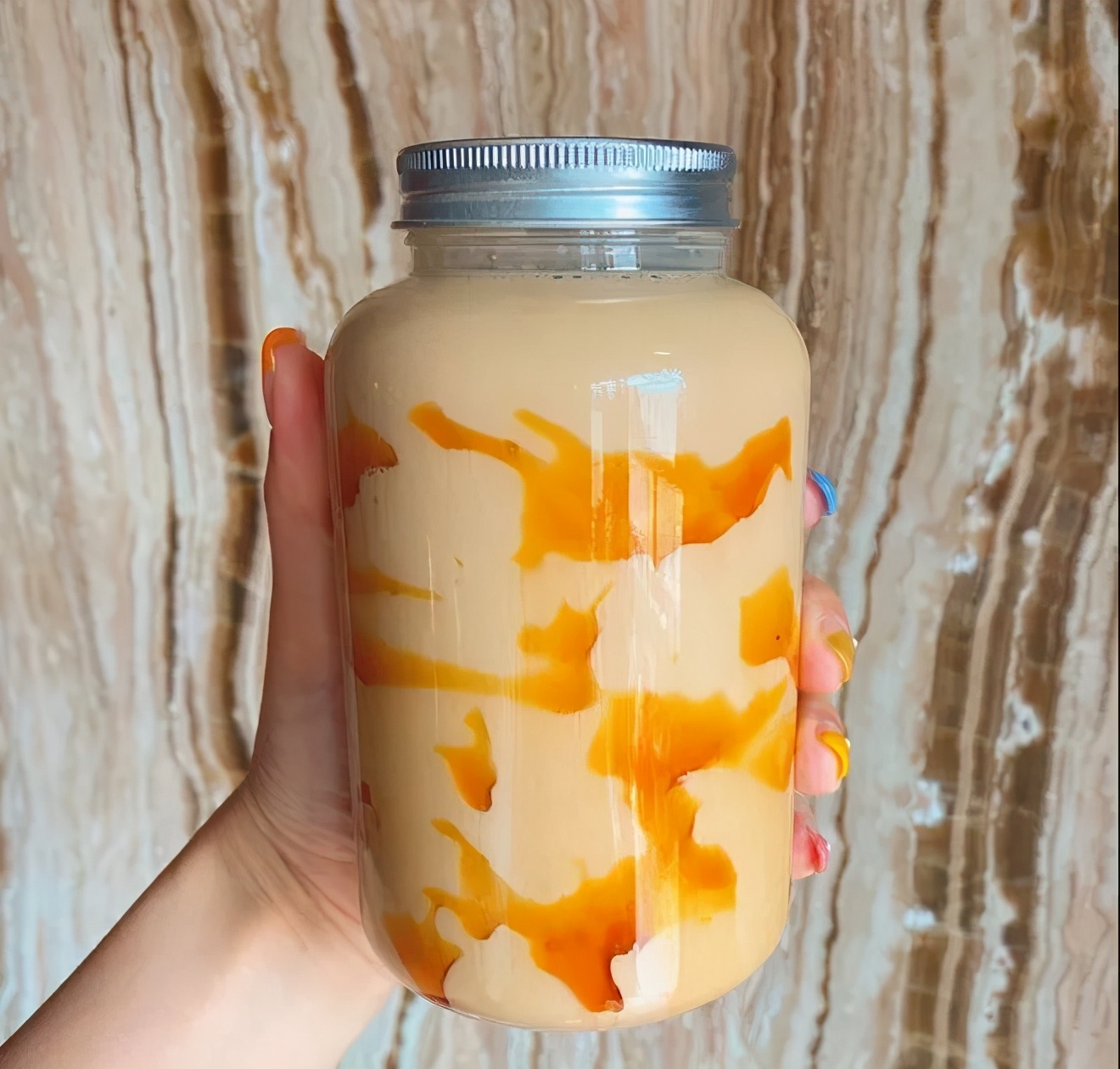 大桶焦糖奶茶制作教程,焦糖奶茶的做法测评