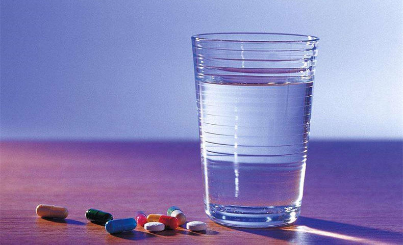 白富美就得靠补水！只知道敷面膜可不一定能得到好的效果