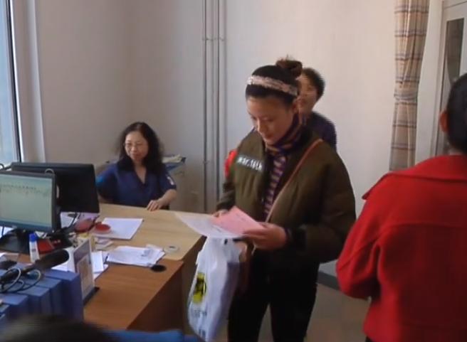 重病小男孩急需送医救治,男孩得怪病四处求医