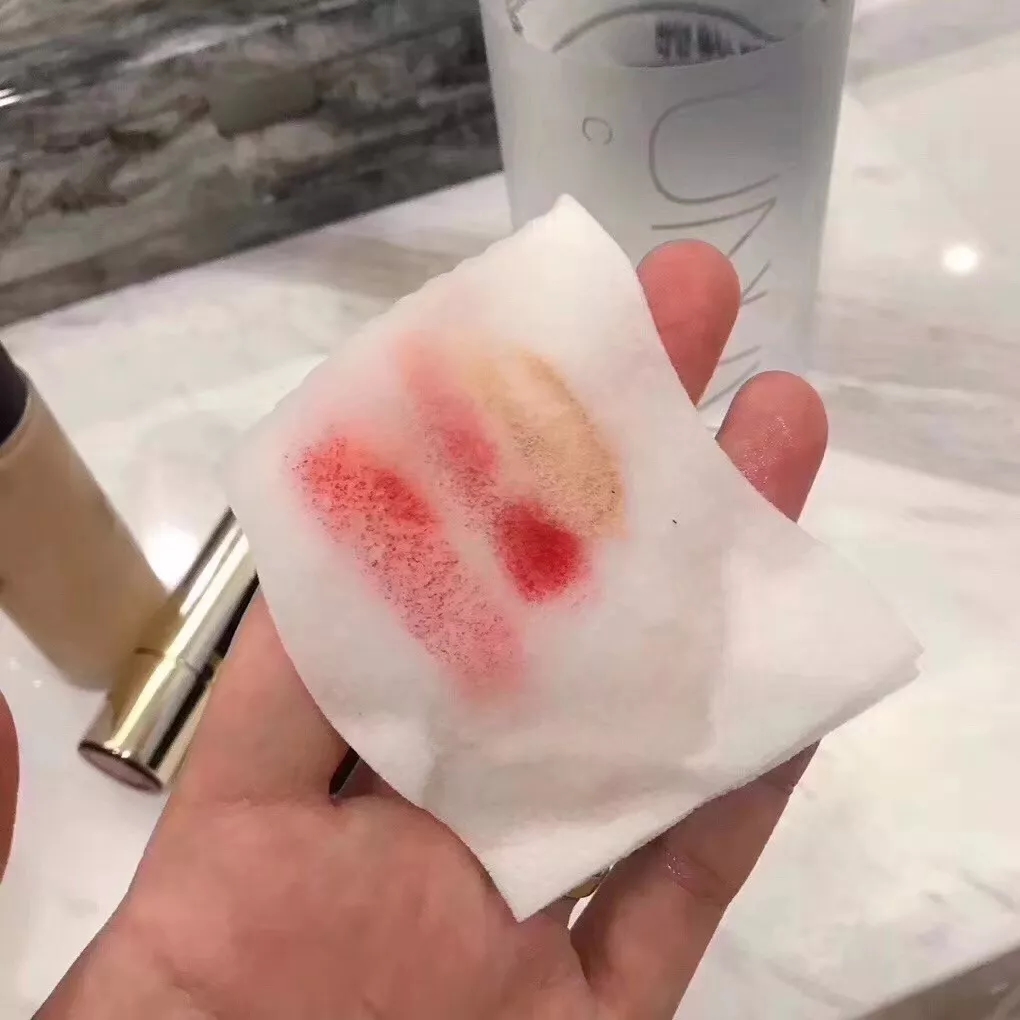 李佳琦力荐的卸妆水，因价格低被看不起，网友：一点都不输贝德玛