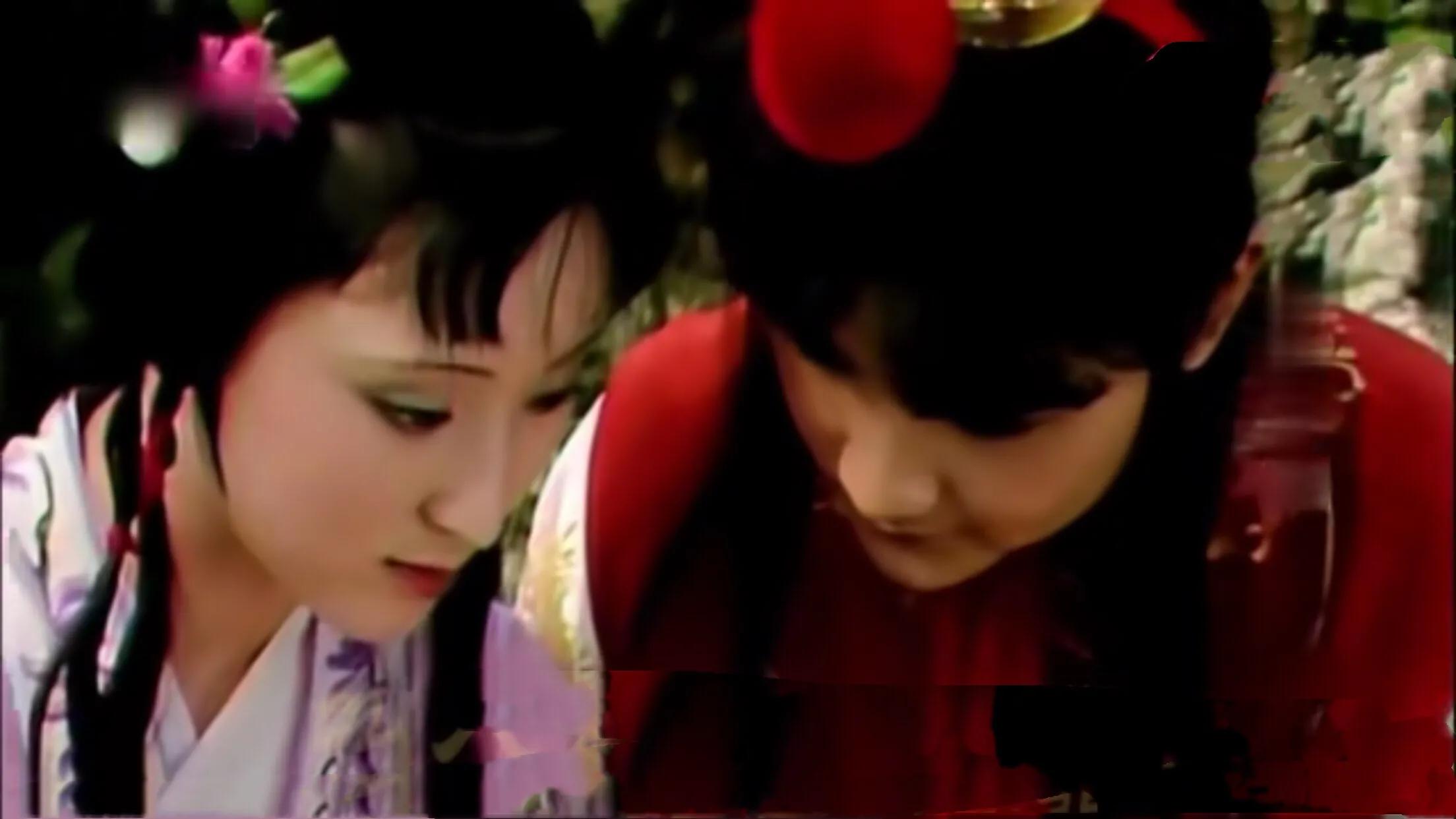 红楼梦五十八回藕官烧纸情节,红楼梦里藕官烧纸