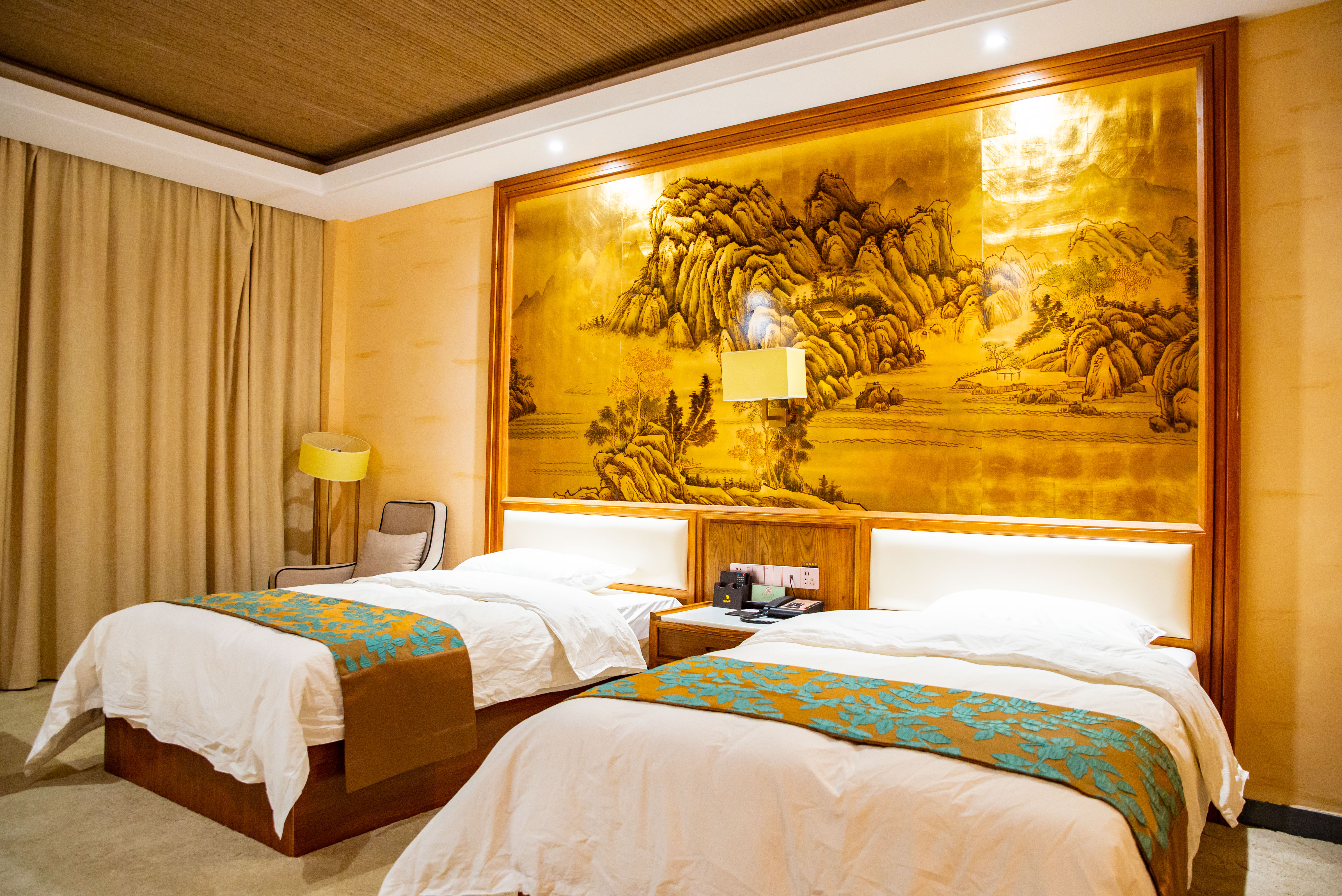 中国最大的野生玉兰,安徽天堂寨玉兰谷