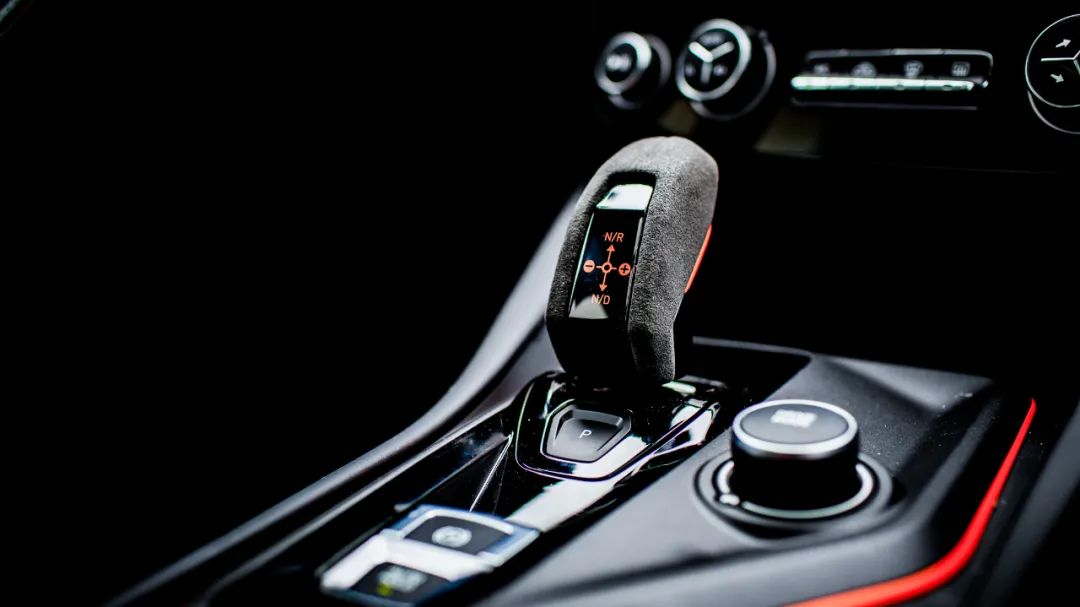 领克02hatchback后备箱空间,领克02hatchback2022