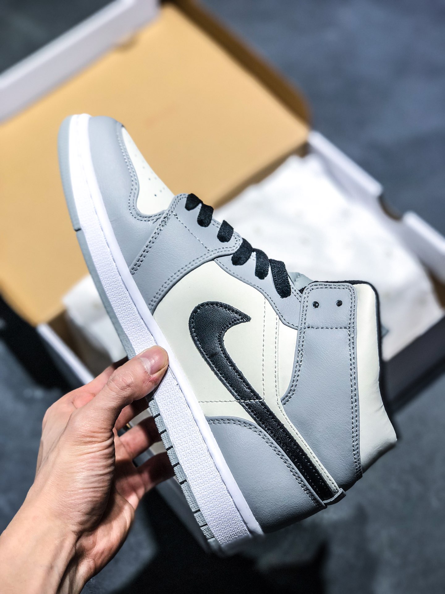 耐克阿迪瑕疵鞋,为什么现在阿迪耐克假鞋太多