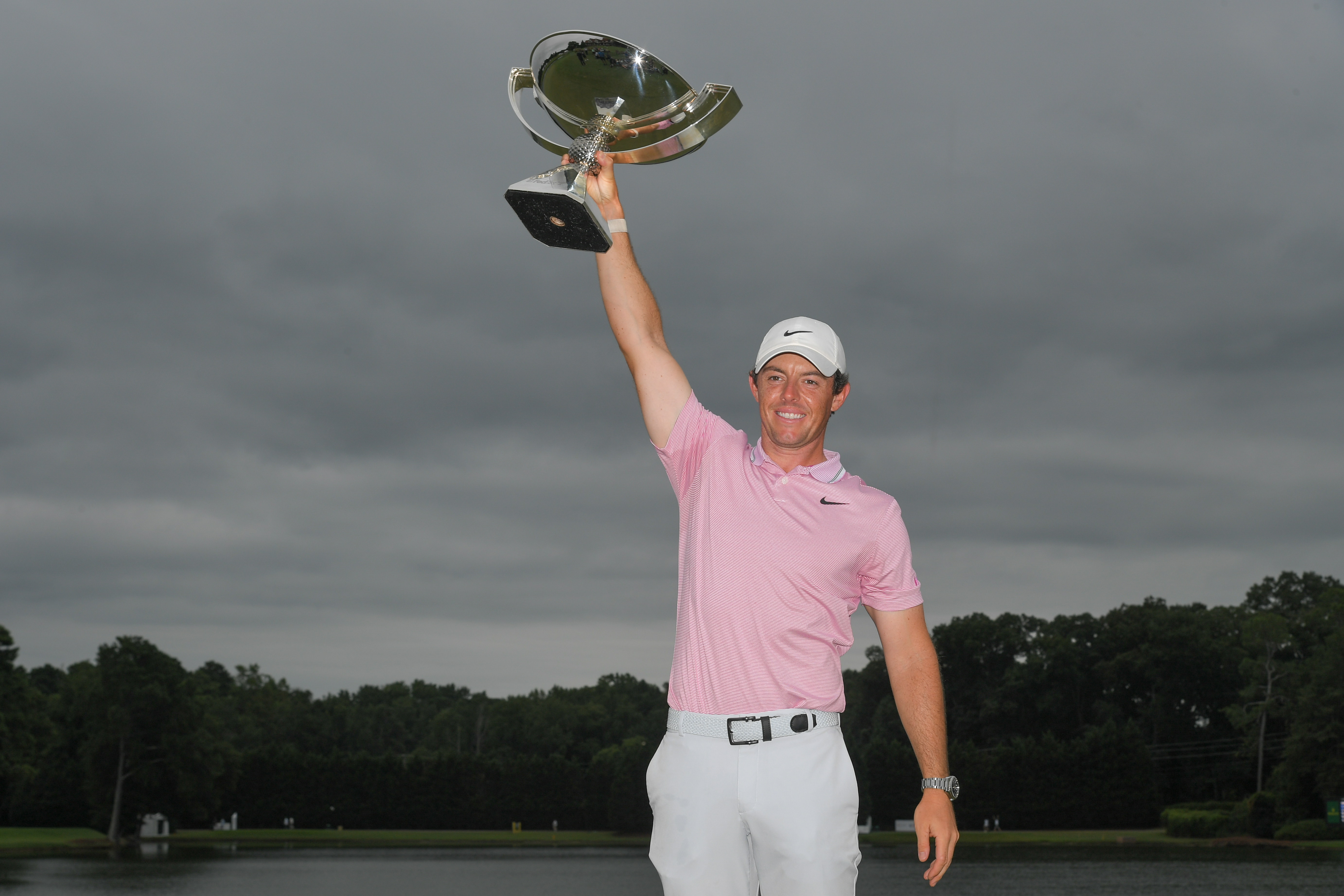 2021美巡赛麦克罗伊夺冠,麦克罗伊2018年获得的美巡赛冠军